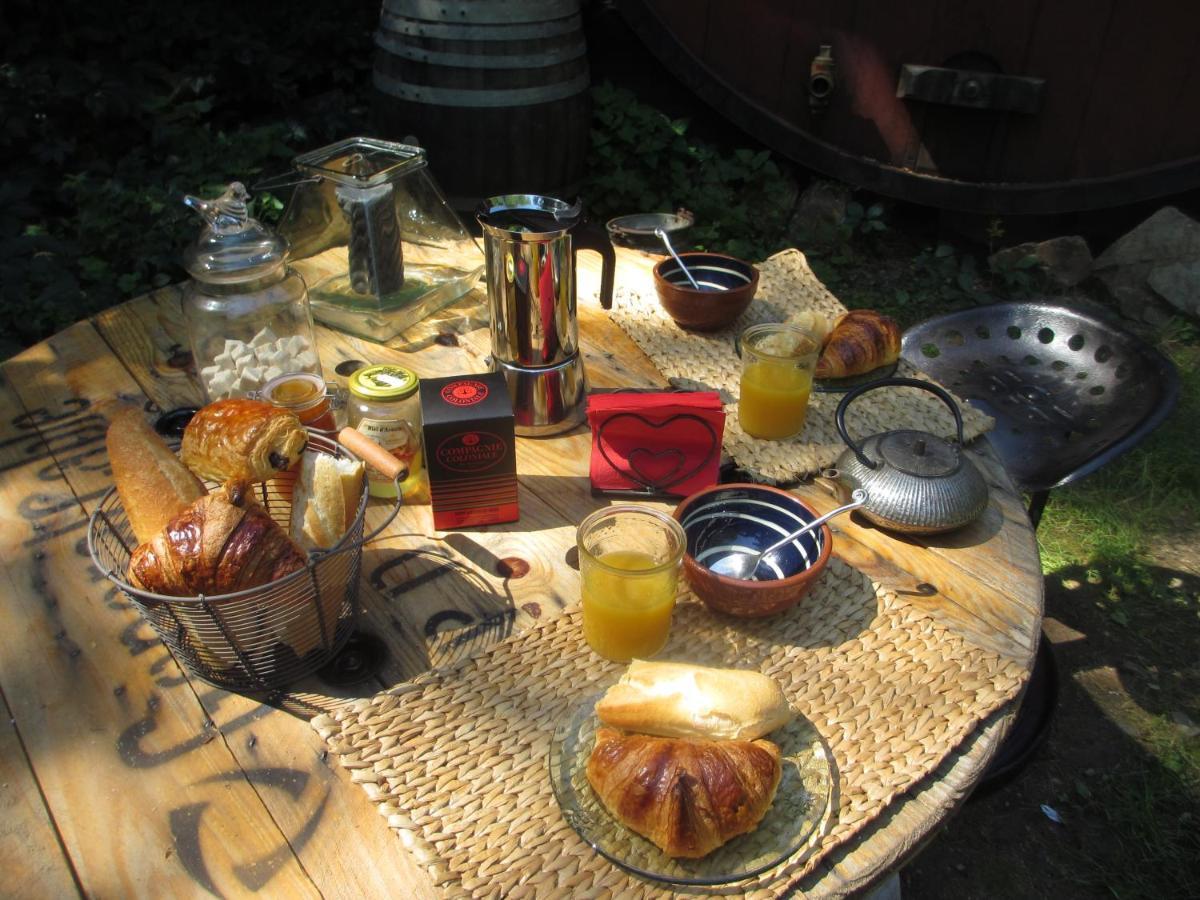 Foudres Du Chene Du Py Bed & Breakfast Villie-Morgon Exterior photo